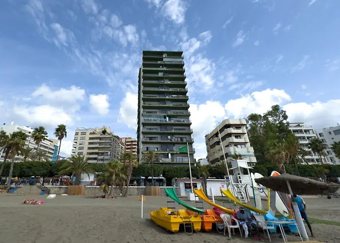 Boho Chic Apt, Frontline Sea & Paseo Views Апартаменти Марбелья