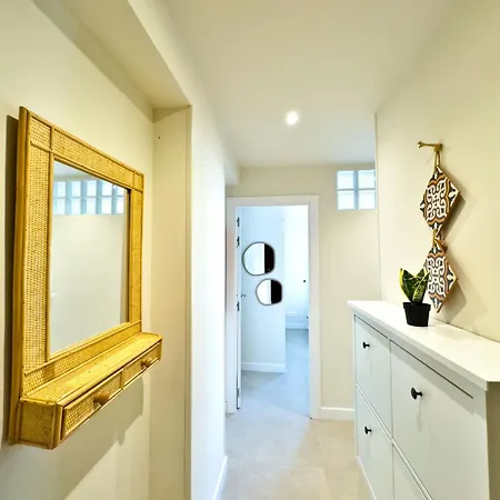Διαμέρισμα Boho Chic Apt, Frontline Sea & Paseo Views